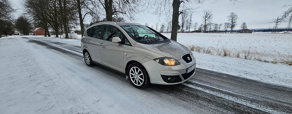 Seat Altea XL 2.0 TDI DPF 8v Svensksåld, Ny besiktigad 