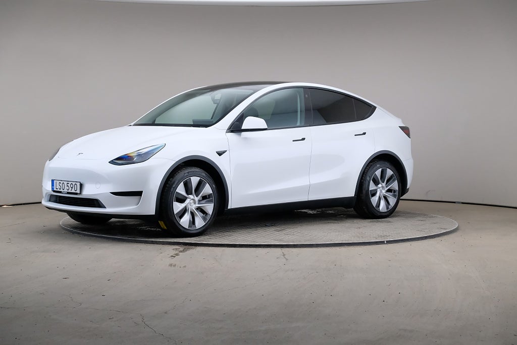 Tesla Model Y Standard Range 299hk Skinn Drag