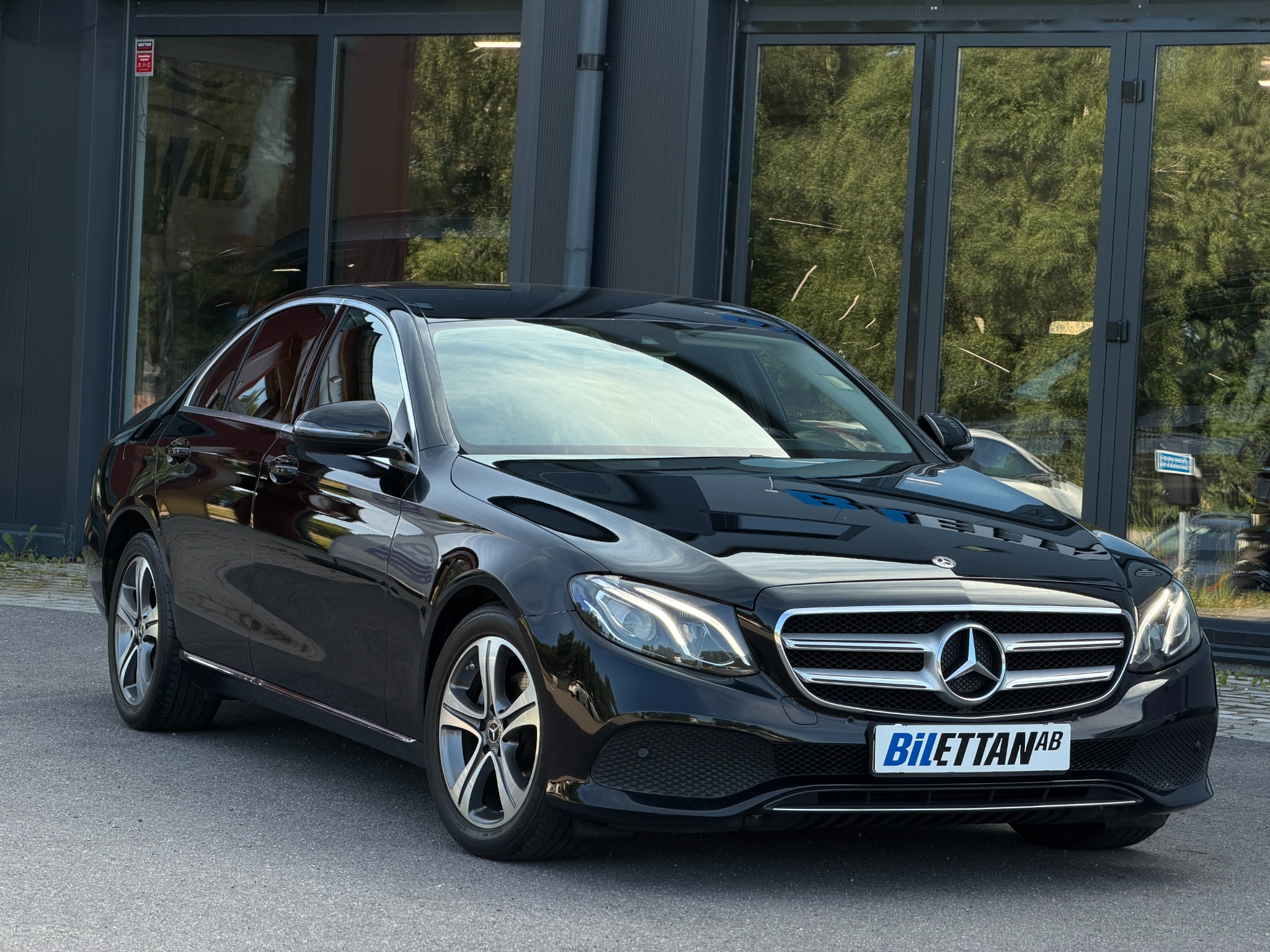 Mercedes-Benz E 2018, bild 2/36