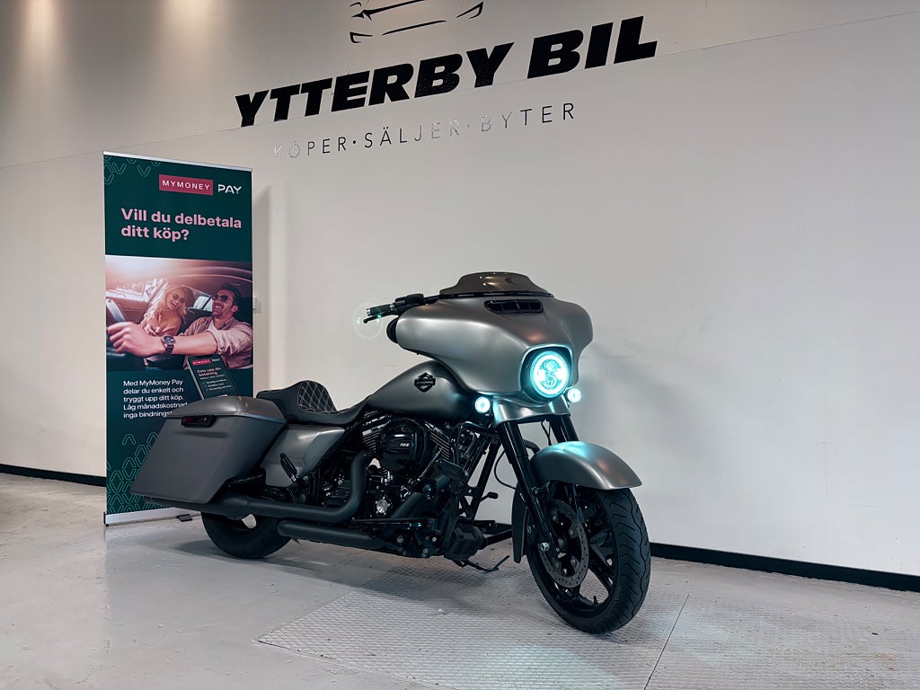 Harley-Davidson Street Glide Special 1.7 V-Twin Custom 