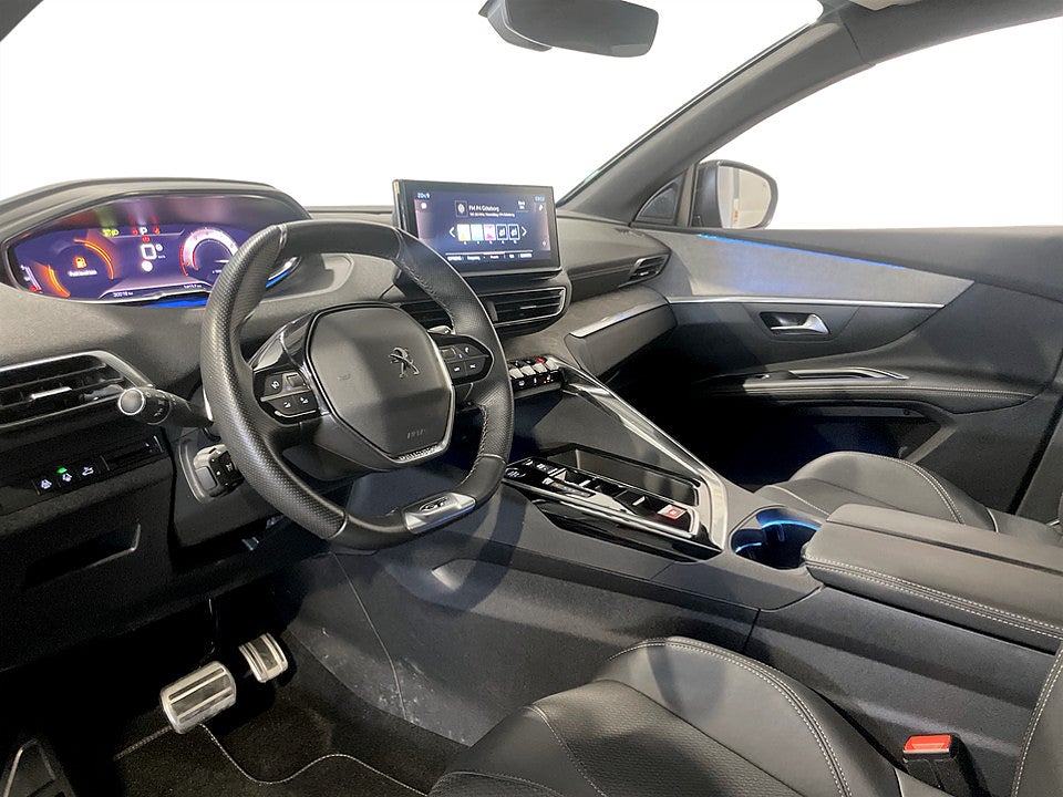 Bild på Peugeot 5008 GT 1.2 PT 130hk Aut 7-SITS B-KAMERA CARPLAY