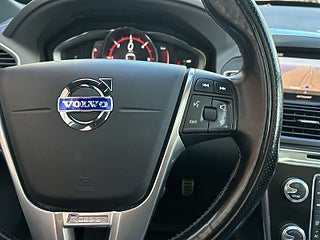 Volvo XC60 D4 AWD R-Design/Drag/SoV-Däck/MoK/D-värm/B-Kamera/Pano – bild 20