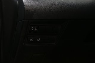 Halvkombi Toyota Yaris 21 av 22