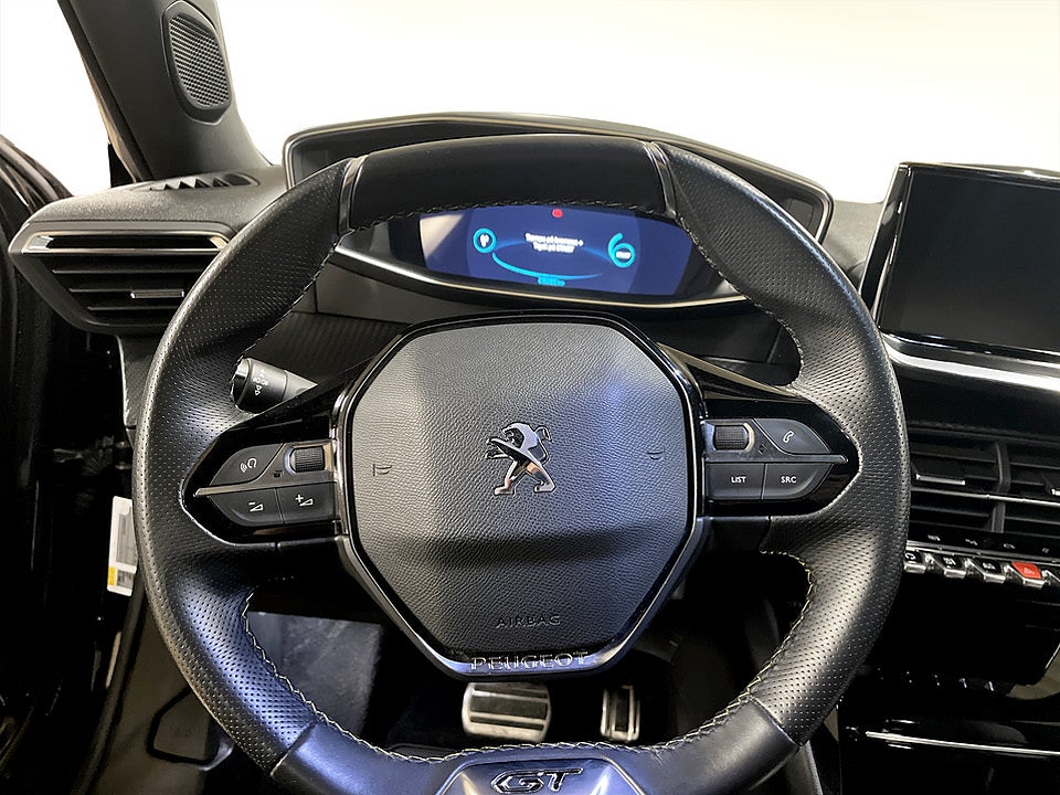 Bild på Peugeot E-2008 GT Pack 50 KWh 136hk Aut - B-KAMER, CARPLAY