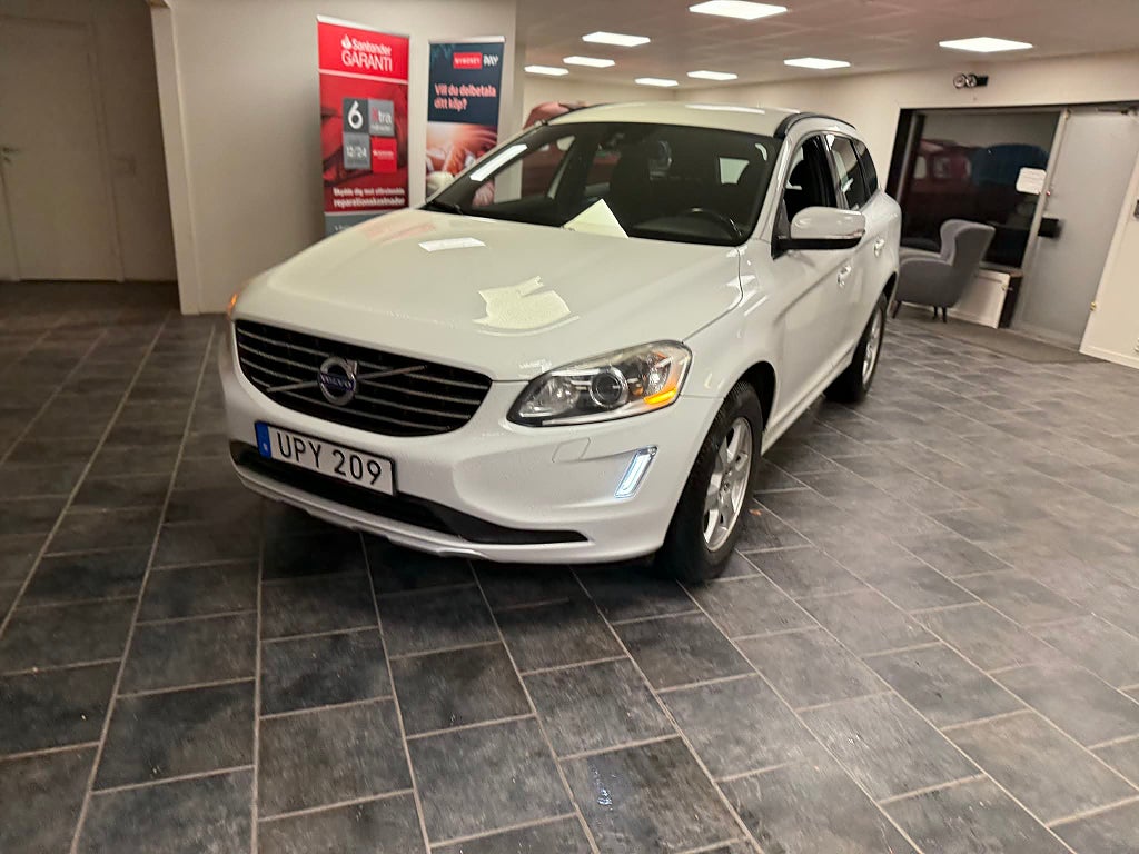 Volvo XC60 D4 Geartronic | Momentum | Drag | 2 Bruk