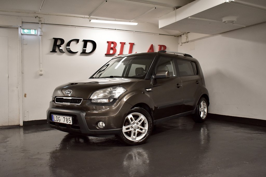 Kia Soul 1.6 CRDi DRAGKROK VÄRMARE BLUETOOTH PDC KEYLESS