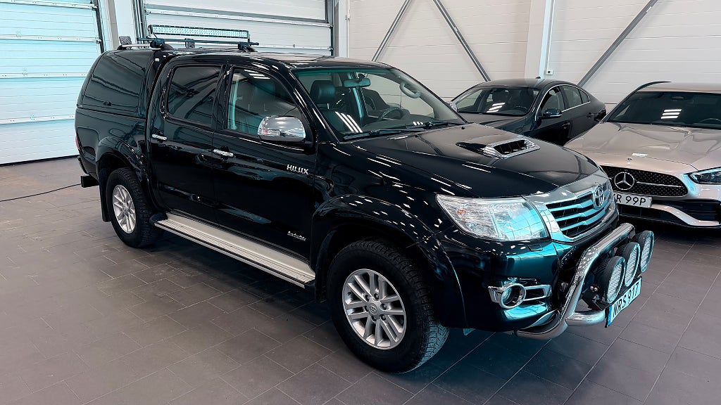 Toyota Hilux 3.0 D-4D 4x4 Invincible MOMS BIL Välvårdad