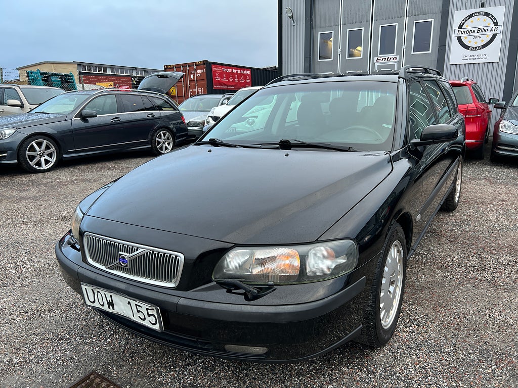 Volvo V70 2.4  AUTOMAT NY BESIKTIGAG K-REM BYTT 140hk
