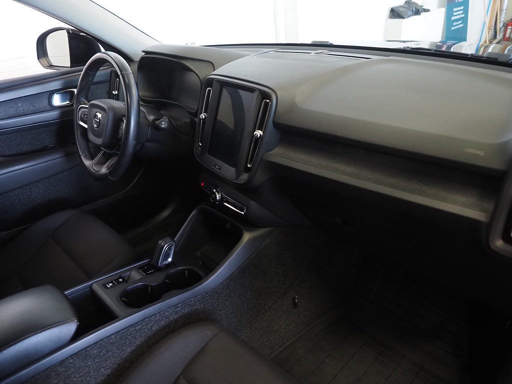 Volvo XC40 D3 AWD 150hk Geartronic | Backkamera | VOC | 2019