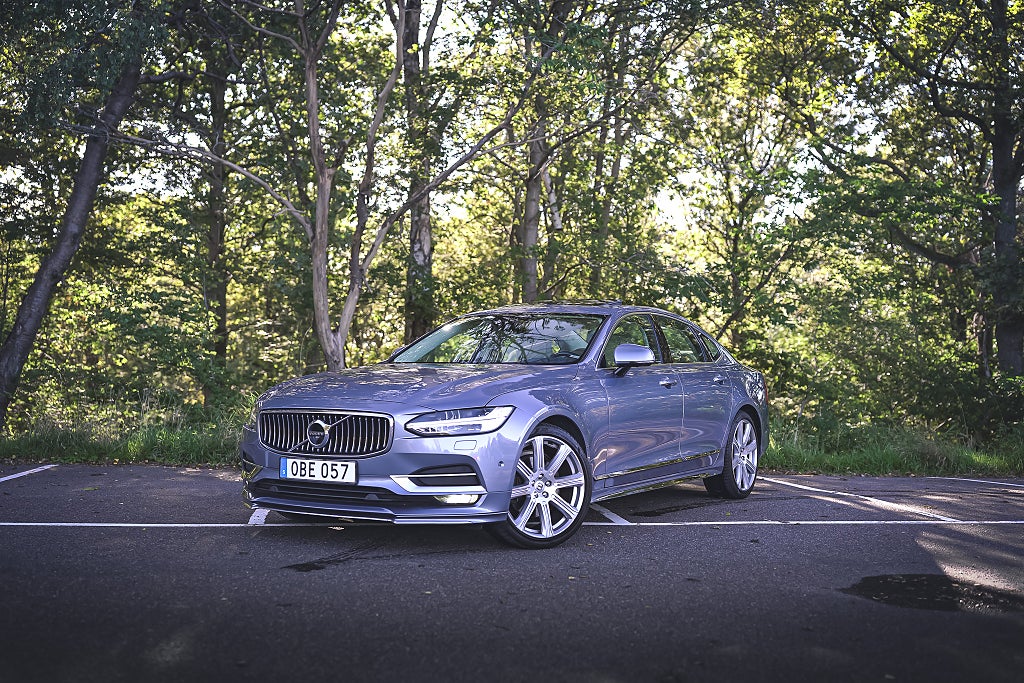 Volvo S90 D5 AWD Inscription /Drag /B&W /360 /Taklucka/ HUD/ VOC