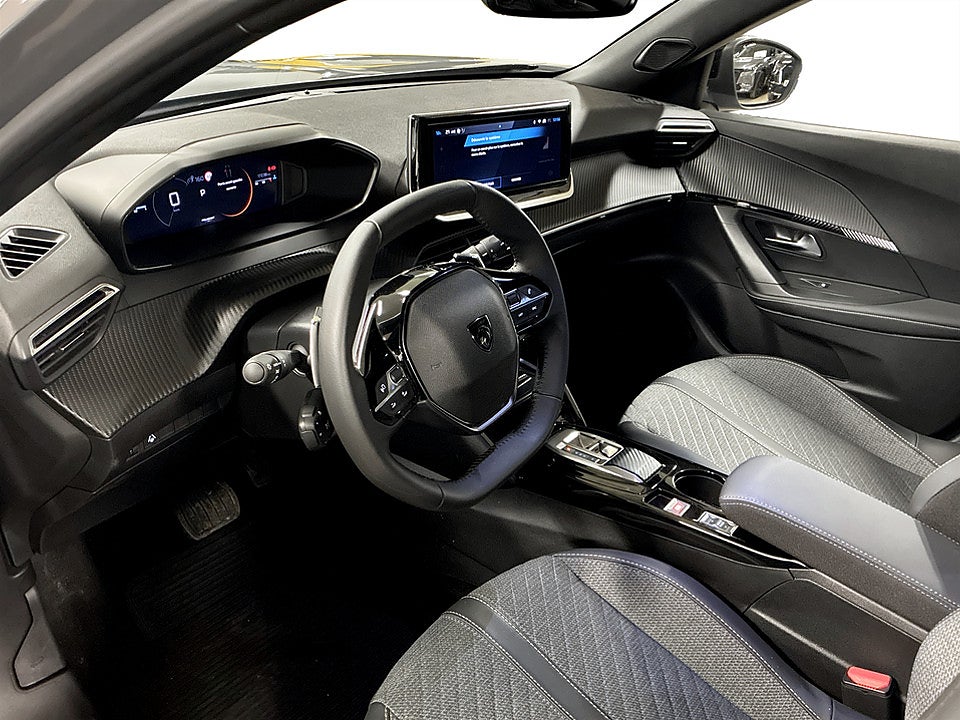 Bild på Peugeot 2008 Allure 1.2 PT 130hk Aut B-KAMERA CARPLAY