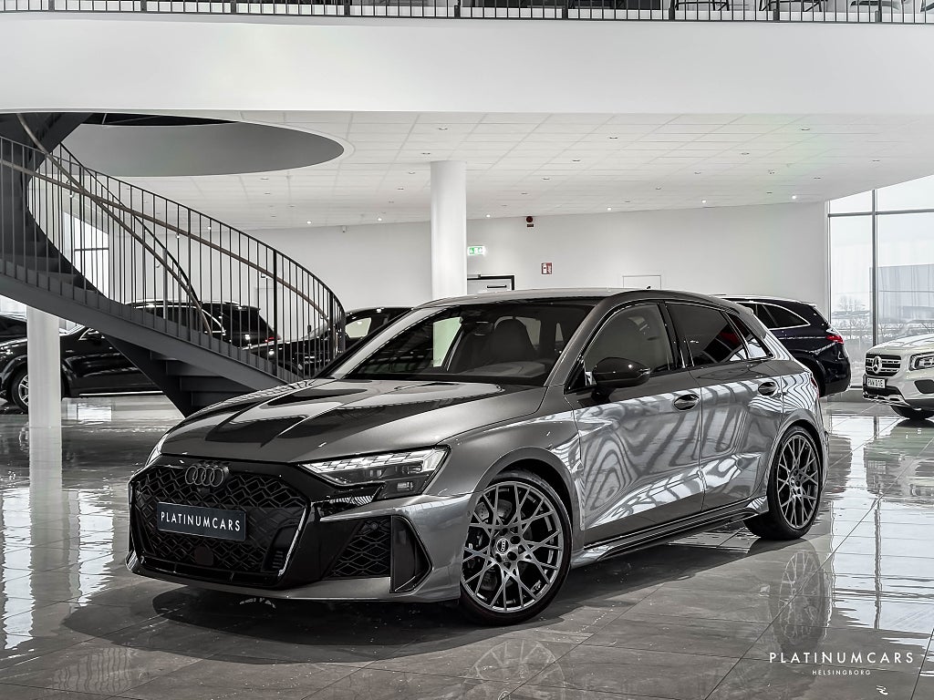 Audi RS3 SPORTBACK 400HK / SV.SÅLD / SKALSTOL / KOLFIBER 	