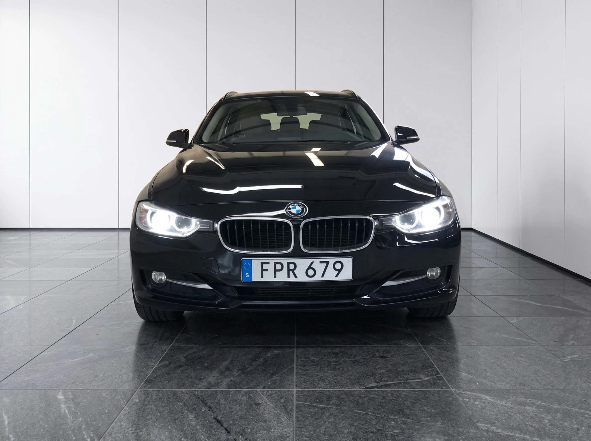 BMW 318 2015, bild 5/55