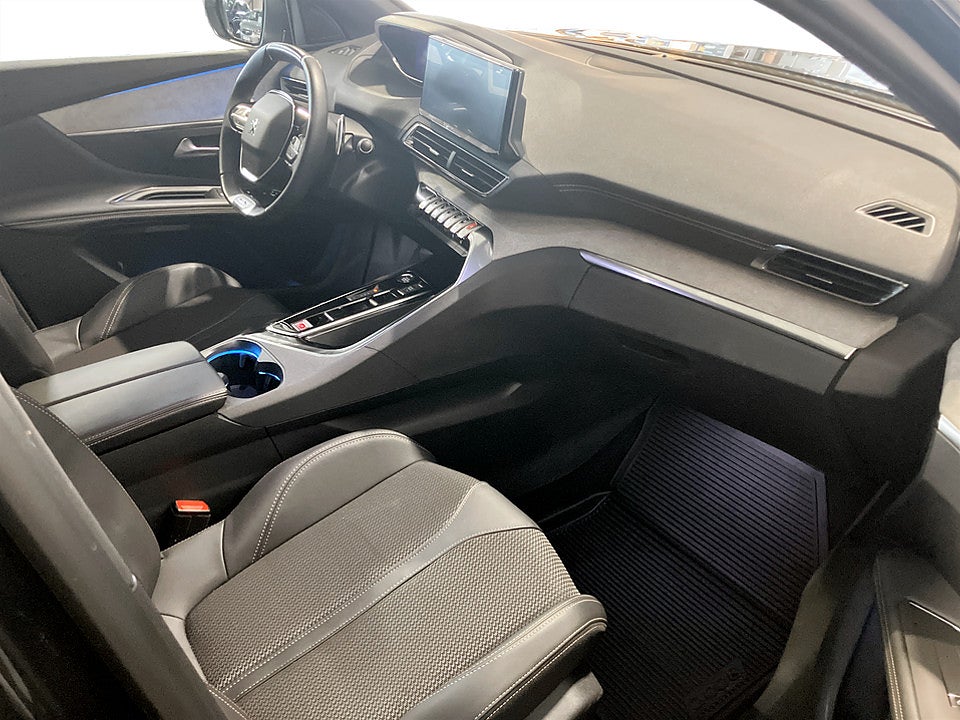 Bild på Peugeot 3008 GT 1.2 PT 130hk Aut B-KAMERA CARPLAY