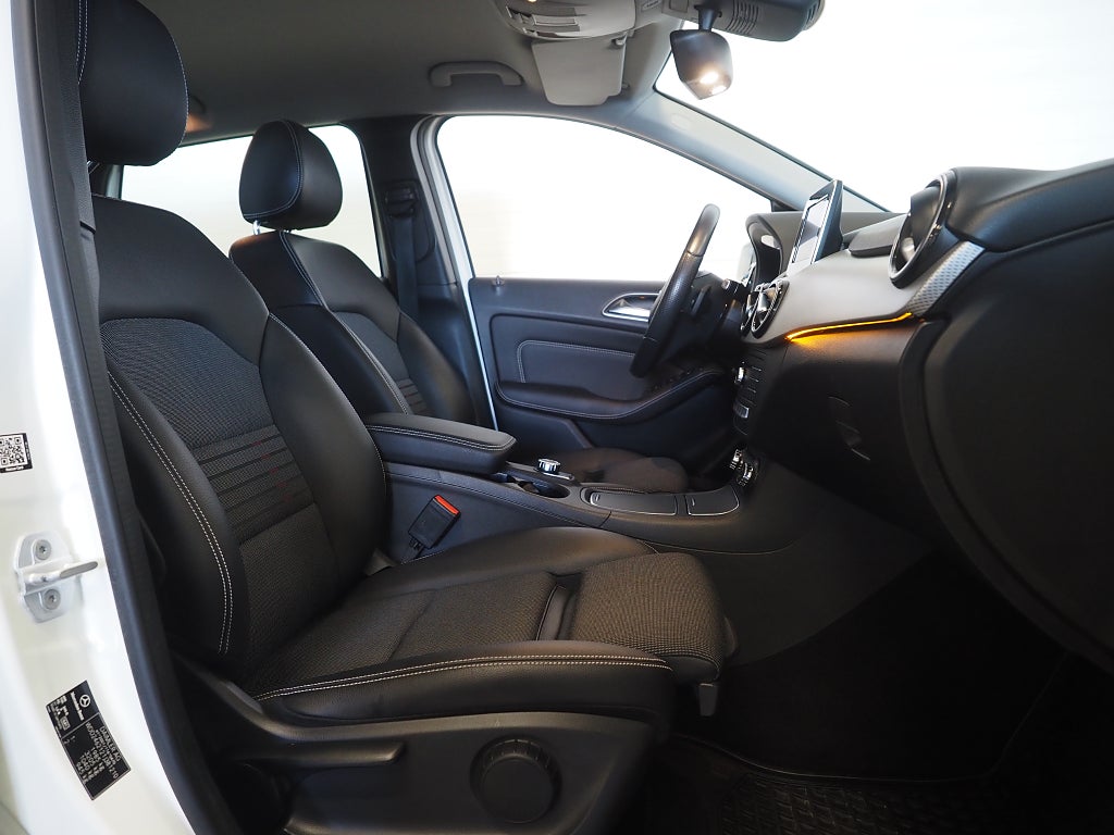 Mercedes-Benz B 180 d 7G-DCT Urban Låga mil! 2016