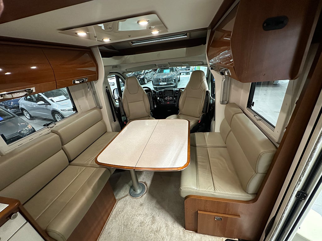 Rapido 7065 F Automat Alde taksäng Låga sängar toa bak thumbnail