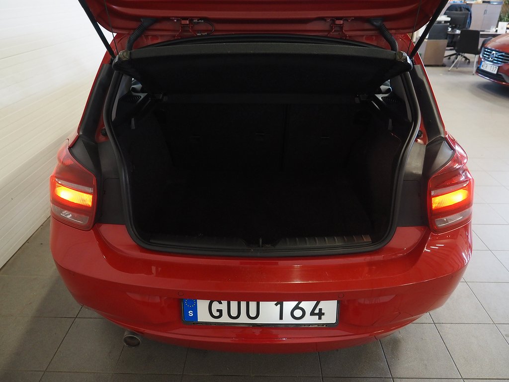 BMW 116 d 5-dörrars Steptronic  Automat P-Sensorer 2013