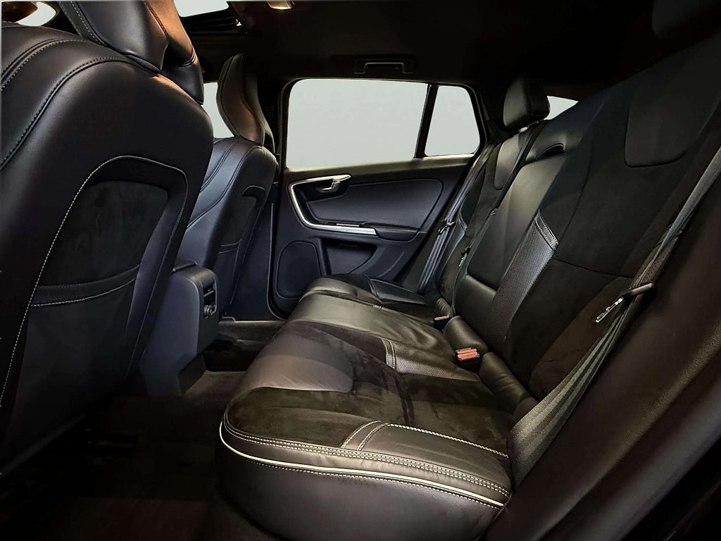 Volvo V60 D4 Geartronic R-Design  - miniatyr 16