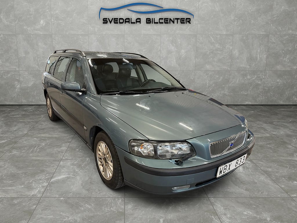 Volvo V70 2.4 Business  Ny servad | 2 brukare| Dragkrok