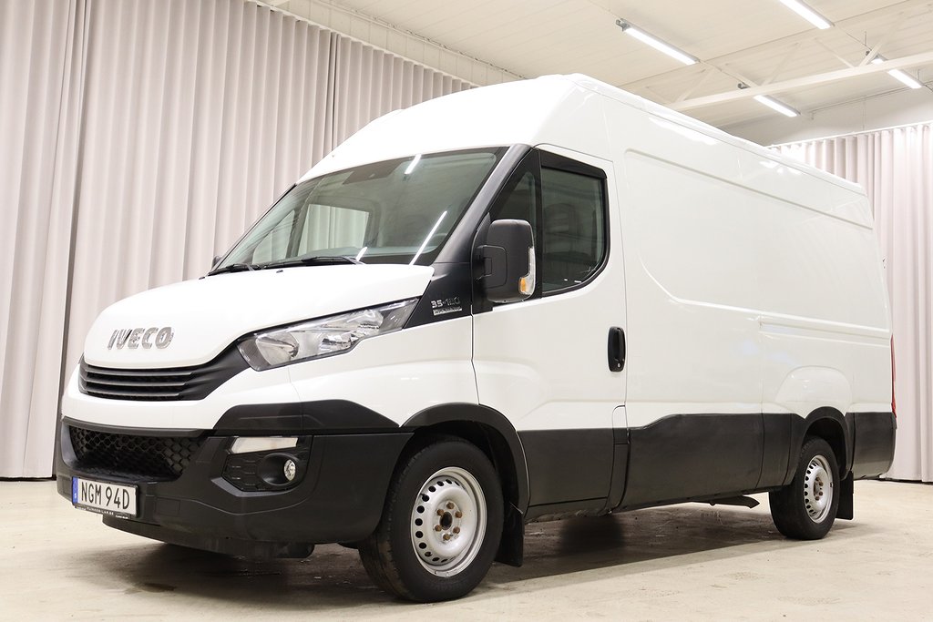 Iveco Daily Automat Webasto 3.5Ton Dragvikt 6900Mil Momsbil