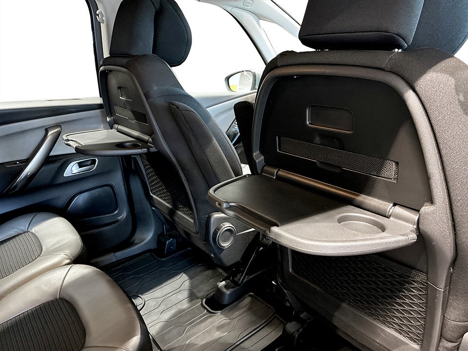 Bild på Citroen C4 Spacetourer Shine 1.2 e-THP 130hk Aut B-KAMERA DRAG