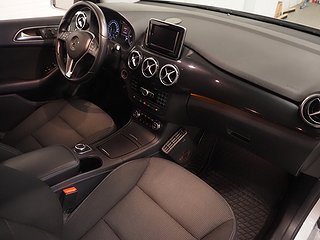 Halvkombi Mercedes-Benz B 9 av 26