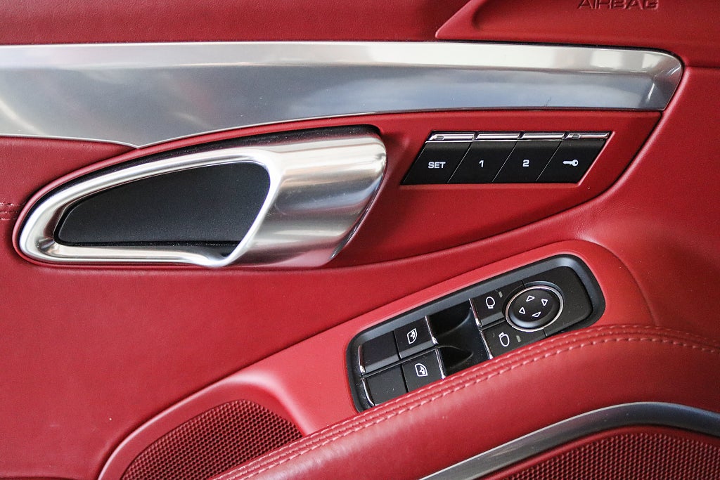 Porsche Boxster 718 S PDK Bose Välutrustad 350hk