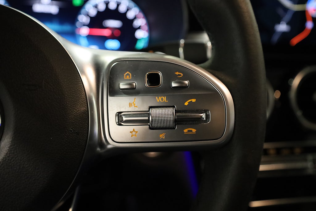 Mercedes-Benz C 300 T e AMG Night-EDT Drag Värmare Kamera Navi 2021