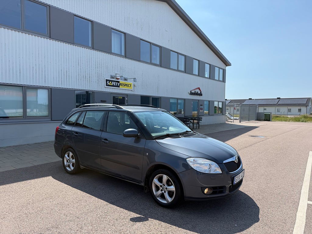 Skoda Fabia Kombi 1.2 Års skatt 998kr Ny servad 
