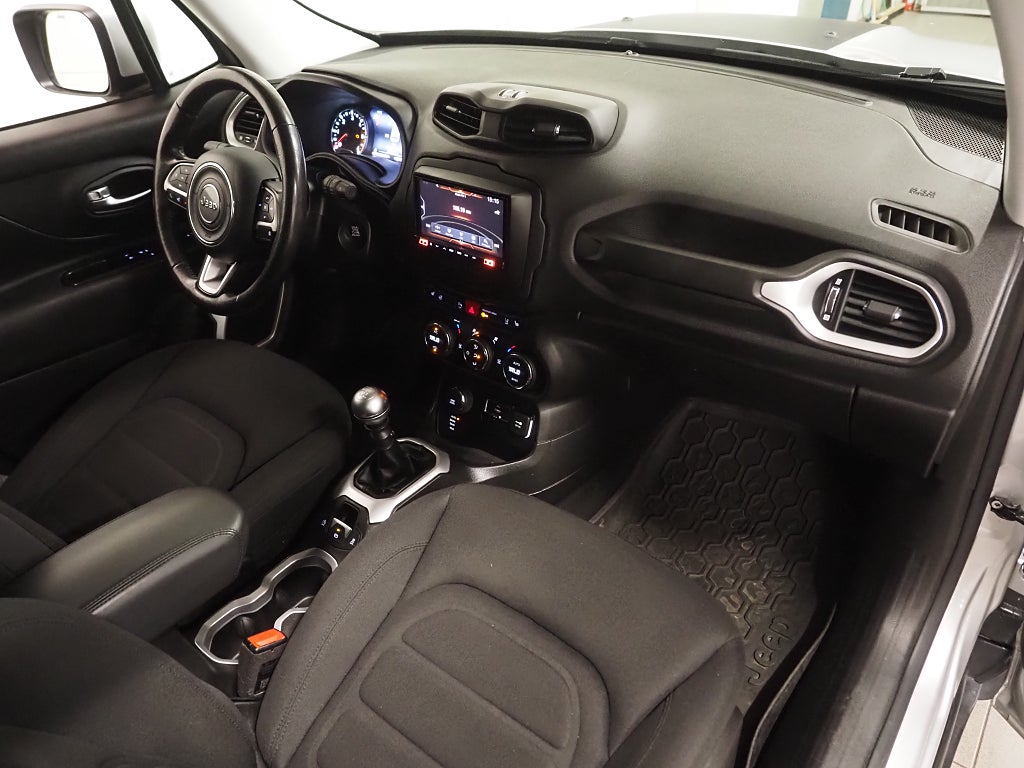 Jeep Renegade 2.0 CRD 140hk 4WD Limited |Dragkrok|Rattvärme| 2015