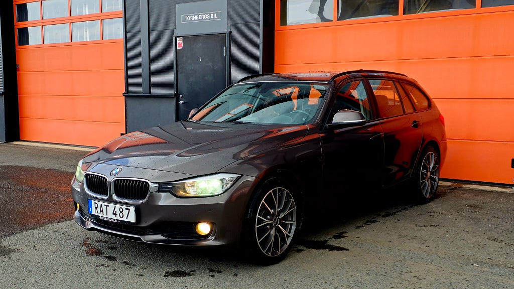 BMW 320 d Touring Sport Line | 2 ägare