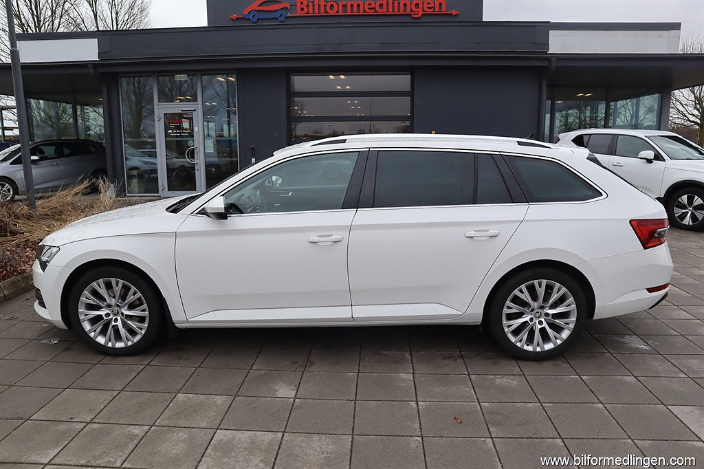 Skoda Superb COMBI 2.0 TDI AdBlue 4x4 190hk Dragkrok Rattvärme 1 ägare