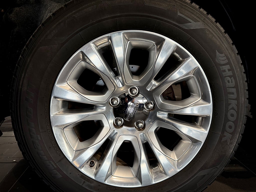 Dodge RAM Crew Cab 5.7 V8 HEMI 4×4 Long Horn - bild 17