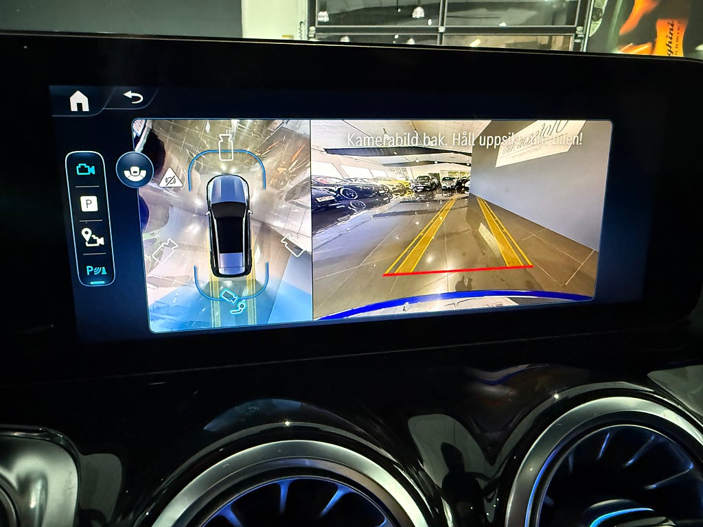 Mercedes-Benz GLB 200 AMG Premium 7 sits Värmare Glastak Drag - bild 17