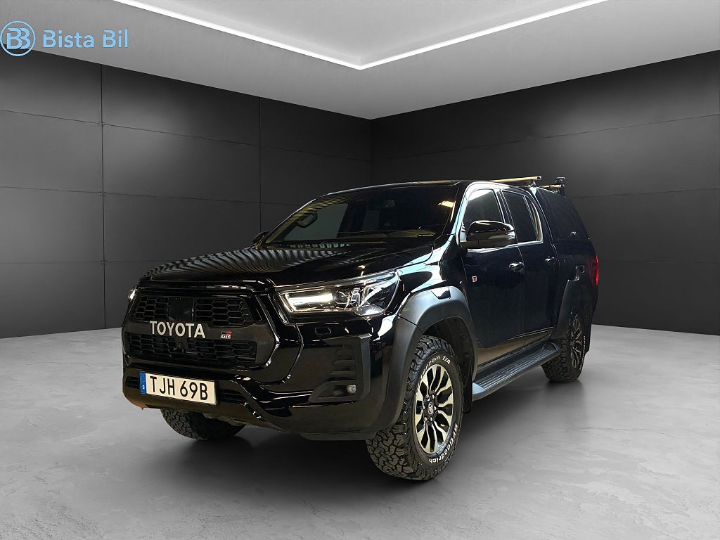 Toyota Hilux Dubbelhytt 2.8 4WD GR SPORT / KÅPA / MOMS / JBL 204Hk