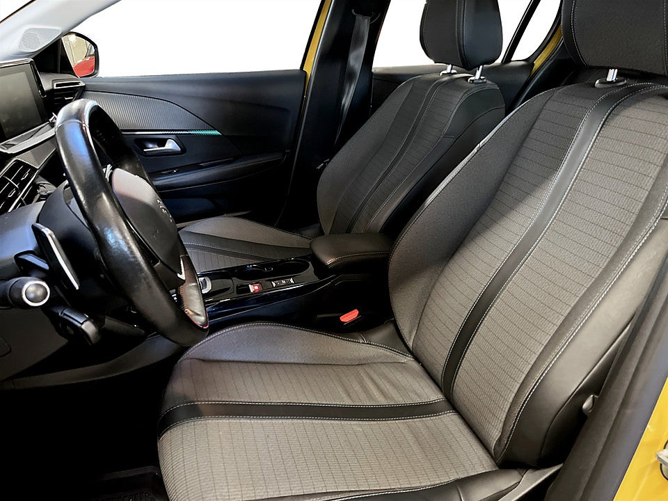 Bild på Peugeot 208 Allure 1.2 PT 100hk Aut - B-KAMERA, PANO