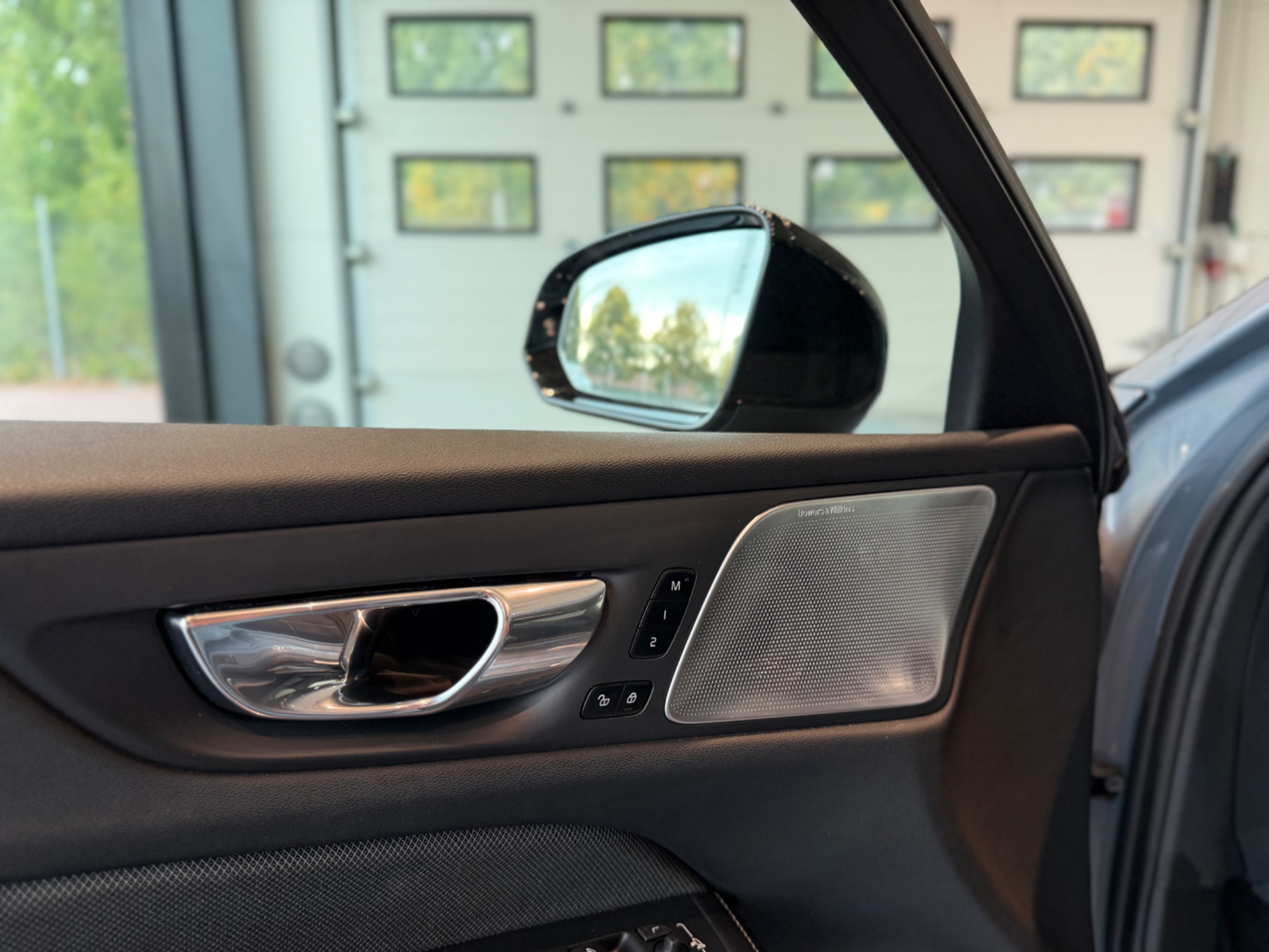 Volvo V60 Recharge T6 AWD 2023, bild 7/10