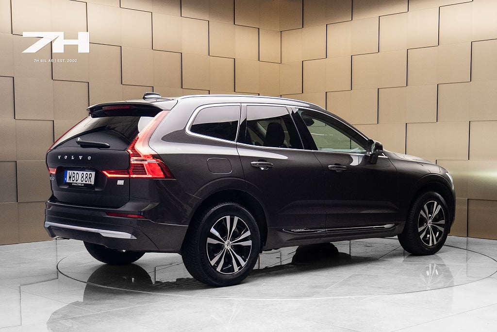 Volvo XC60 Recharge T6 AWD Core Pano Drag Pilot Assist Kamera