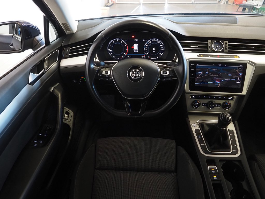 Volkswagen Passat SC 1.4 TSI 150hk |Cockpit|Navi|Värmare| 2018