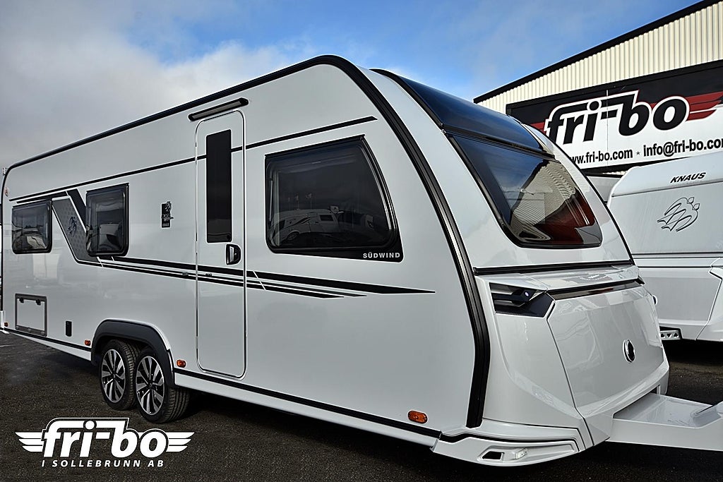 Knaus 650 UDF Südwind Black Selection, Barnkammare