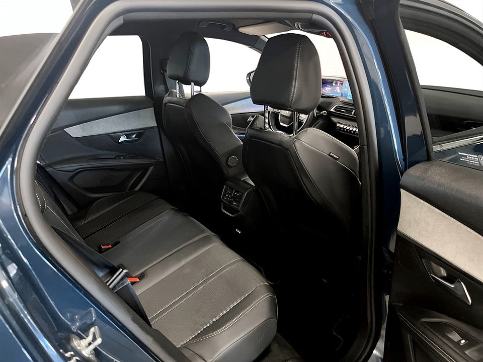 Bild på Peugeot 3008 GT 1.2 PT 130hk Aut B-KAMERA CARPLAY