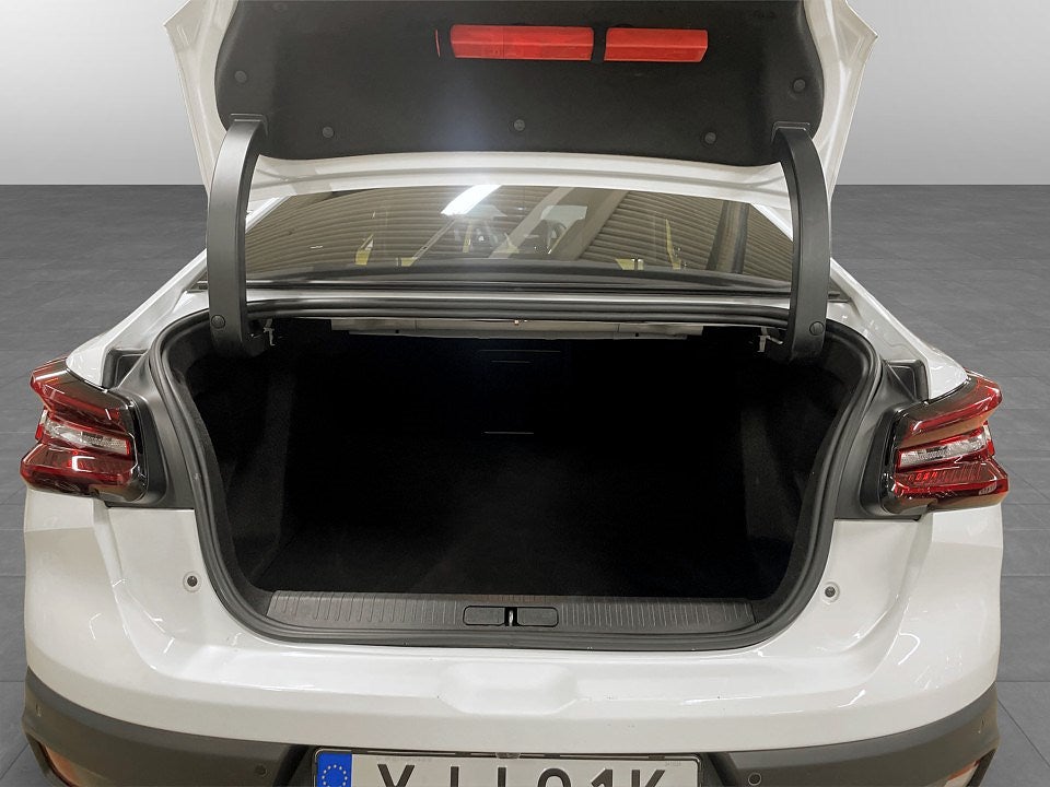 Bild på Citroën C4 X Shine 1.2 PT 130hk Aut - B-KAMERA, RATTVÄRME