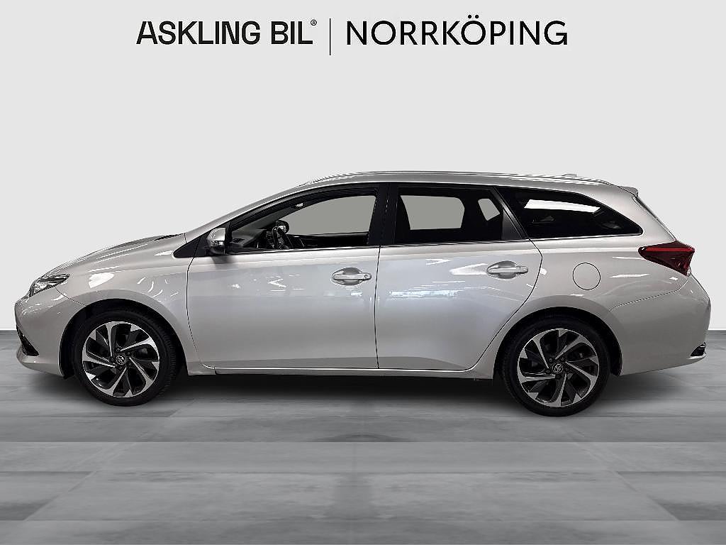 Toyota Auris 2016 - miniatyr 3