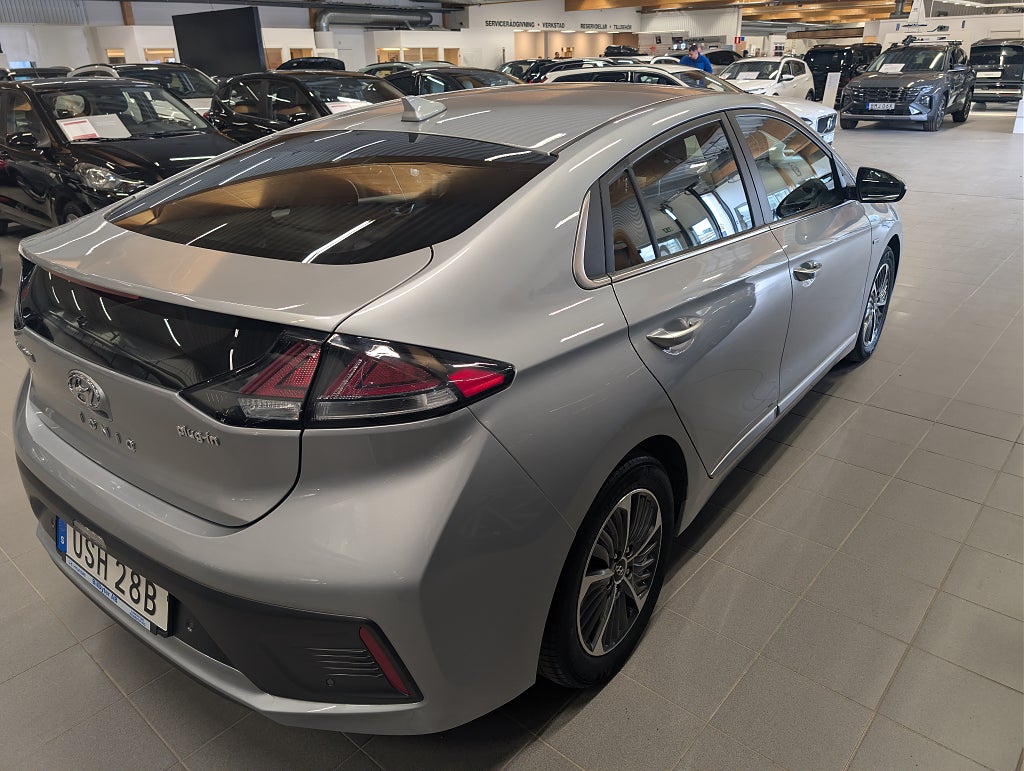Hyundai IONIQ Plug-in 1.6 DCT Premium SoV thumbnail