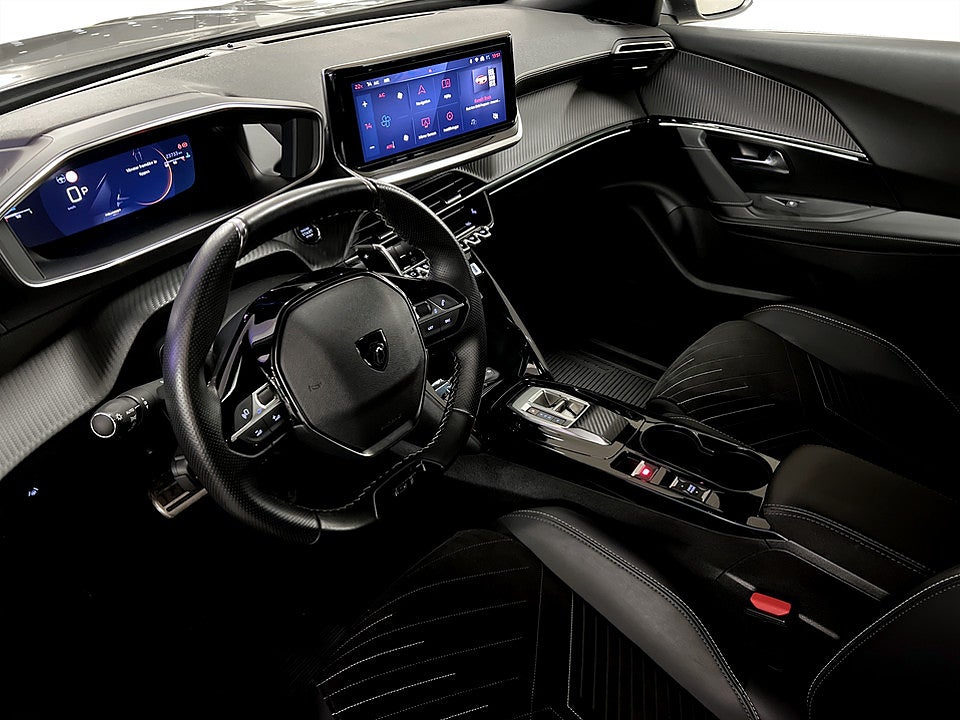 Bild på Peugeot 2008 GT 1.2 PT 130hk Aut B-KAMERA CARPLAY NAVI