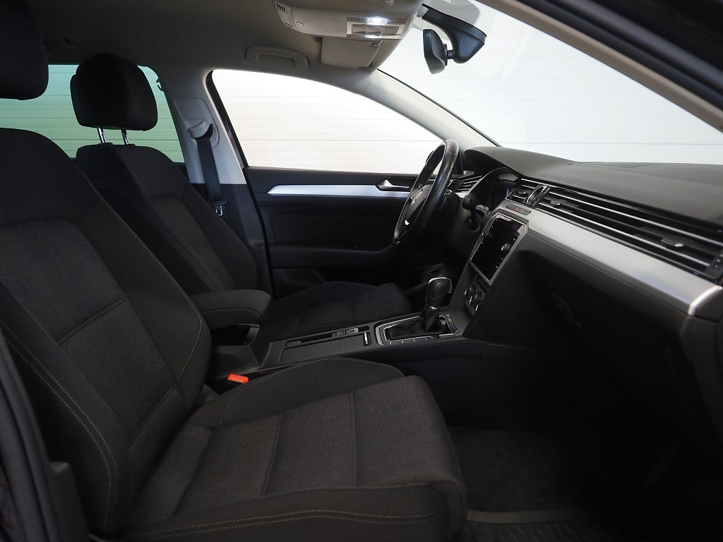 Volkswagen Passat SC TSI 150hk DSG |Cockpit|Drag|Backkamera| 2018