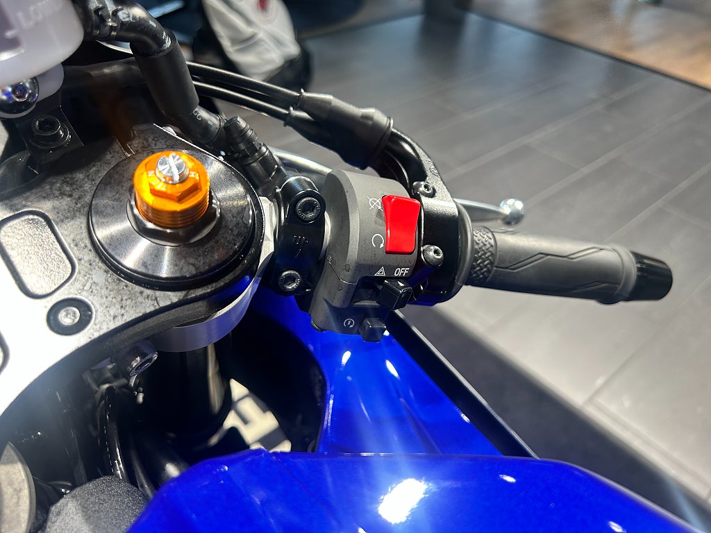 Yamaha R7 /3,45%/Yoshimura/Quickshifter/Stealth/Tail-Tidy/333 mil