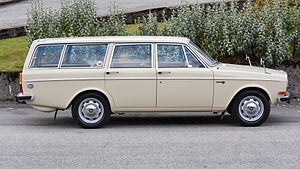 Volvo 145 Sport T28 B18B har renoverats till toppskick. Foto: Bilweb Auctions