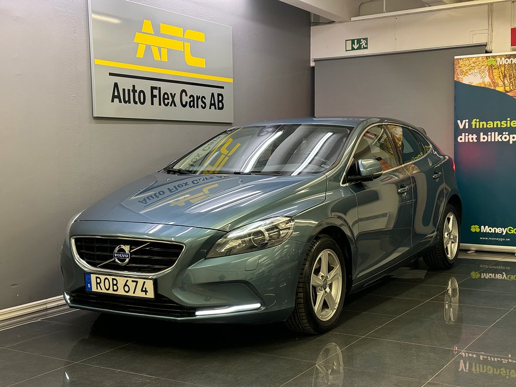 Volvo V40 D3 Geartronic Momentum NYKAMREM/P-SENSOR/P-VÄRMARE