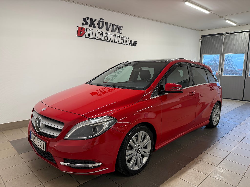 Mercedes-Benz B 2013 - miniatyr 2